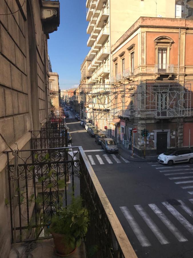Chez Claudia - Relax In Catania City Center Catânia Exterior foto